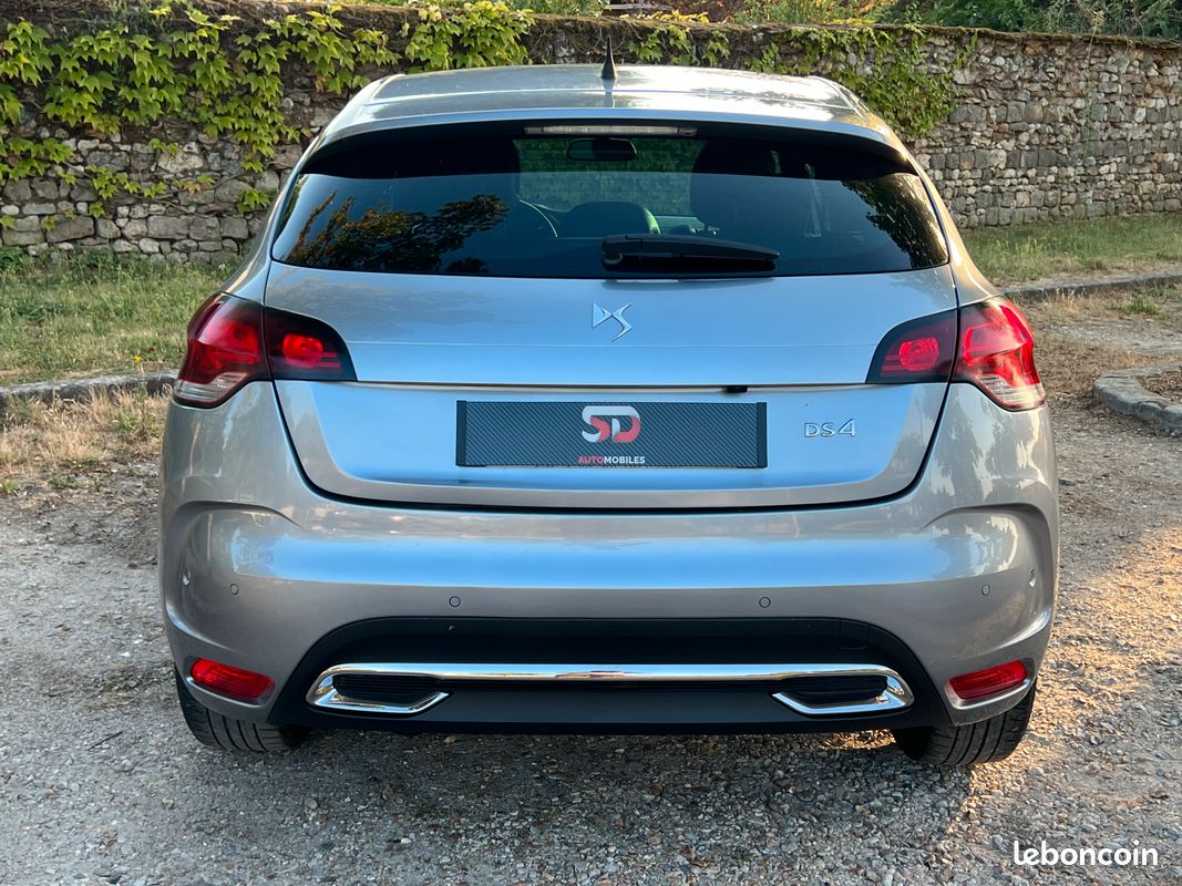DS DS4 130Ch BVM6 So Chic / DISTRIBUTION REMPLACEE / ENTRETIEN A JOUR / ANDROID AUTO APPLE CARPLAY (image 11)