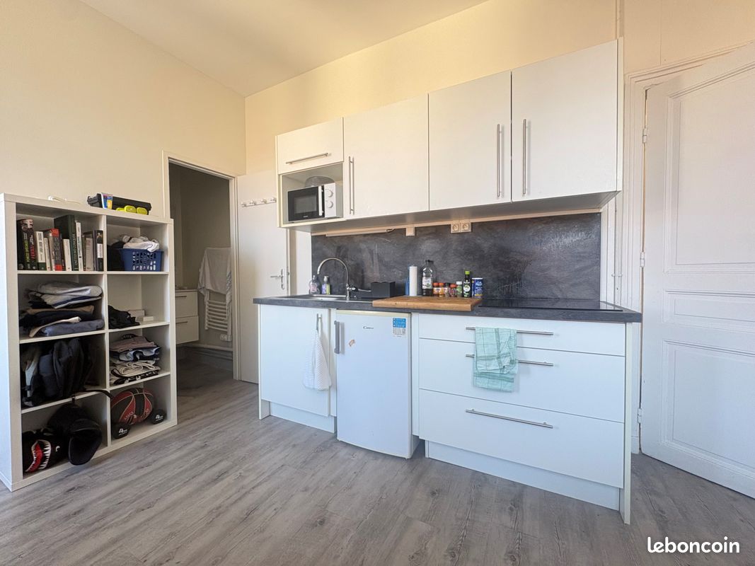 Appartement 1 pièce 18 m² · à Clermont-Ferrand · 18 m² · 385 €