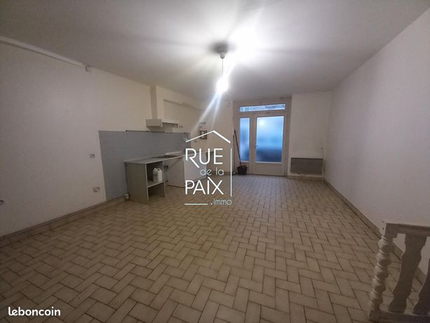 https://img.leboncoin.fr/api/v1/lbcpb1/images/54/f3/a0/54f3a0b09b6d97299187a489f20178a40343e2bf.jpg?rule=ad-image