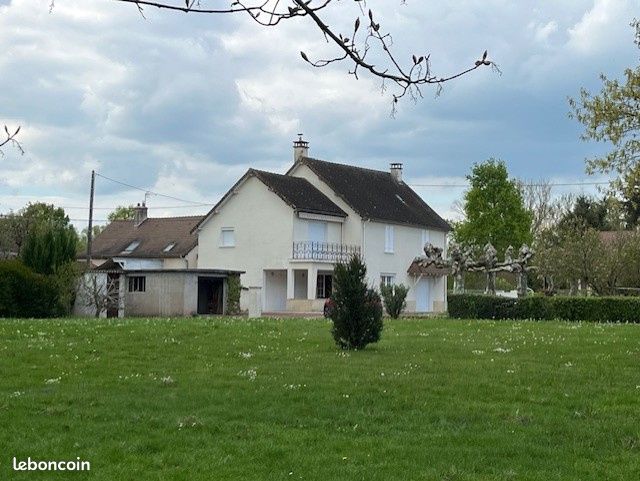 Maison 7 pièces 157 m² · à Messey-sur-Grosne · 157 m² · 230 000 €