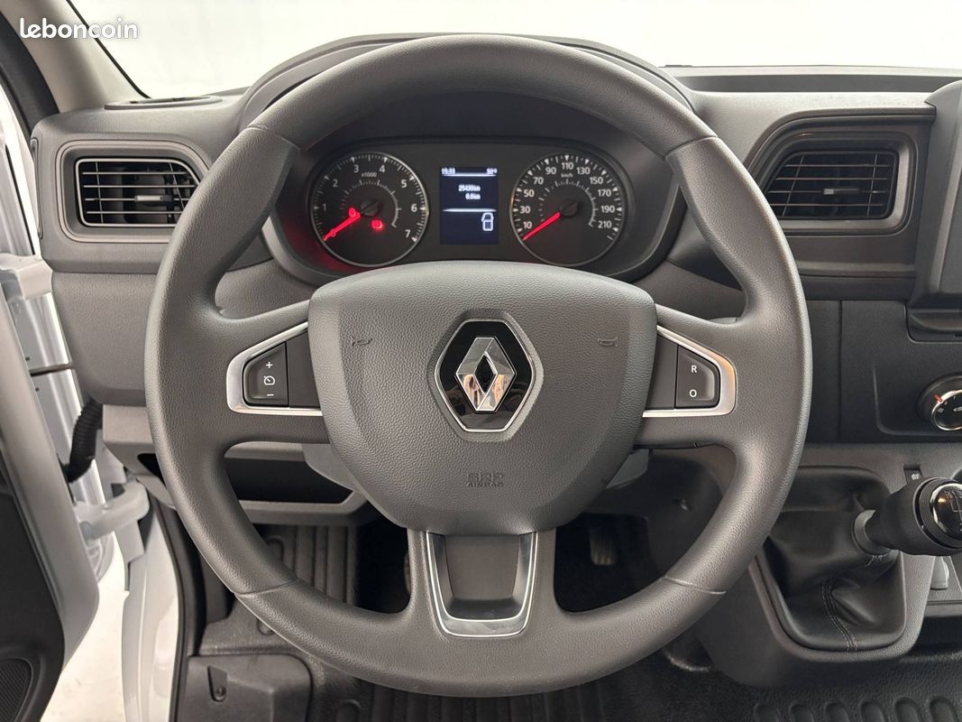 Renault trafic fgn l1h1 2800 kg blue dci 110 essentiel (image 15)