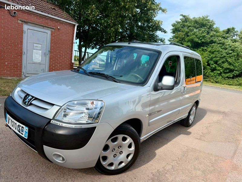 PEUGEOT PARTNER 1.6 HDI 90CV Pack QUIKSILVER an.2007 197.000klm CLIM /DBLE PORTES LATÉRAL /PANORAMIQUE /ATTELAGE (image 2)