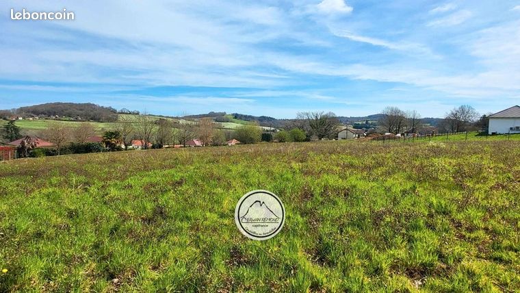 Terrain 2 298 m² Laa Mondrans