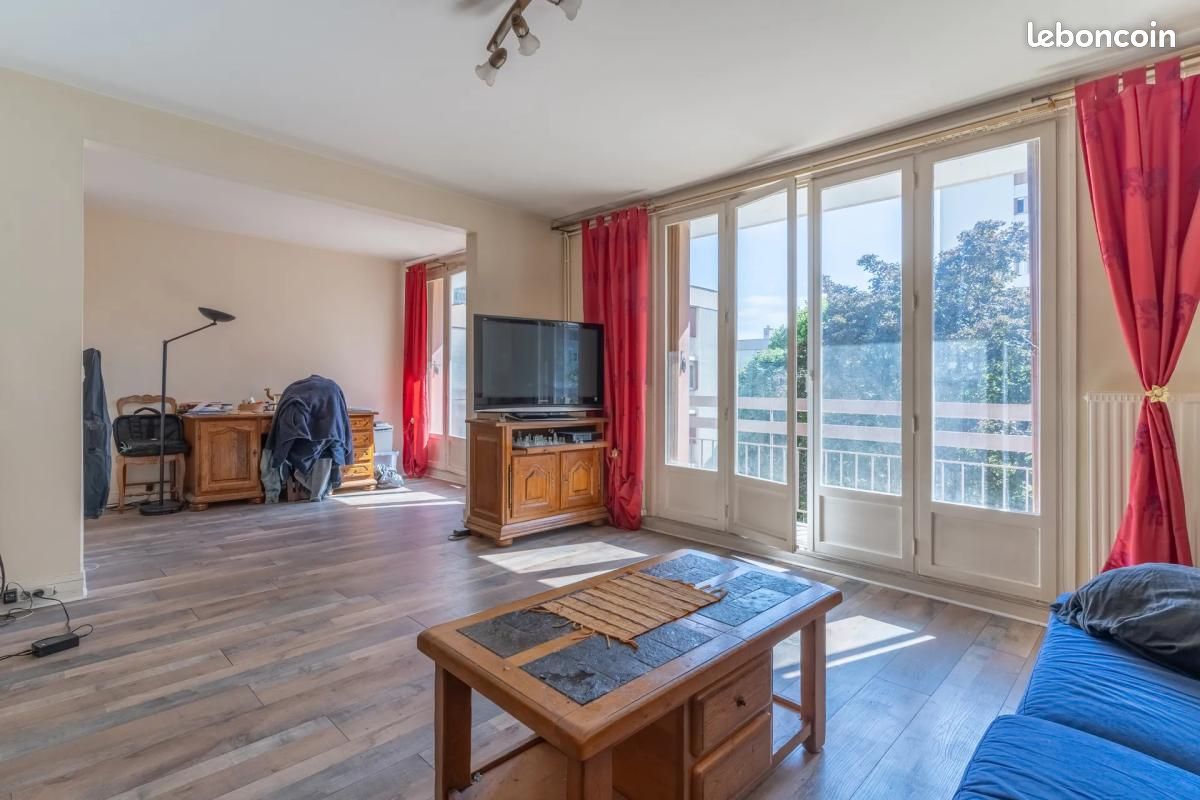 Appartement 5 pièces 91 m² · à Saint-Ouen-l'Aumône · 91 m² · 211 000 €