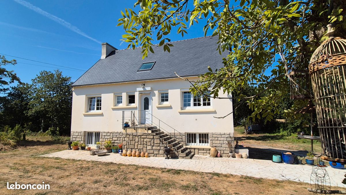 Maison 6 pièces 126 m² · à Plonéour-Lanvern · 126 m² · 345 000 €