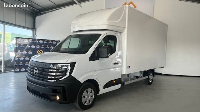 44 990 ht / Nissan interstar caisse 22m3 hayon porte laterale capucine 2.0 dci 170 cv bvm6 N-CONNECTA neuf (image 1)