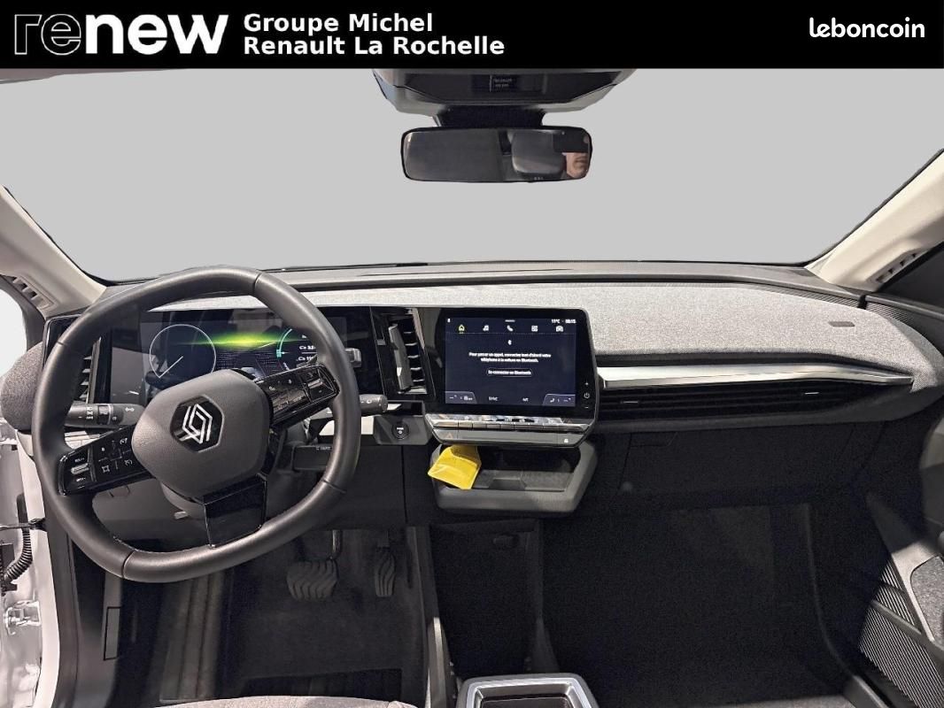 Renault Mégane E-TECH EV40 130ch standard charge Equilibre (image 8)
