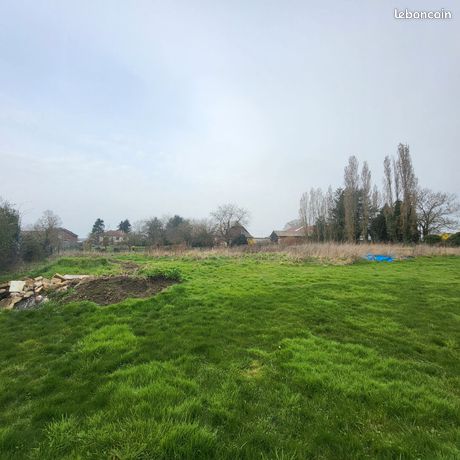 Terrain 1003 m² CLASTRES