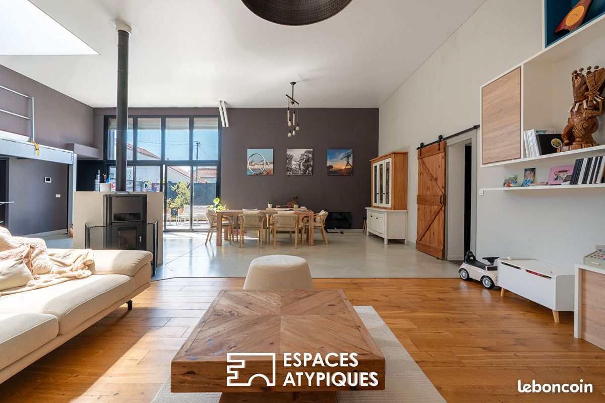 Maison 8 pièces 246 m² · à Saint Sebastien sur Loire · 246 m² · 617 000 €