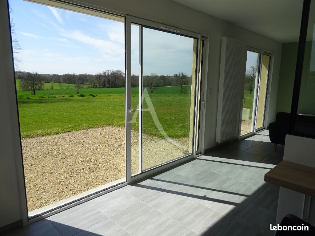 Maison 4 pièces 101 m² · à Saint-Martin-le-Châtel · 101 m² · 1 283 €/mois
