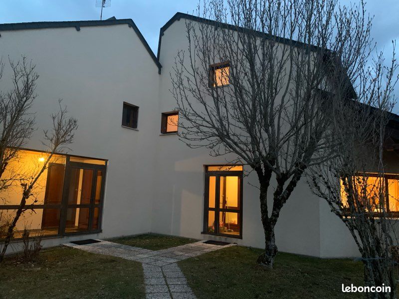 Maison 11 pièces 247 m² · à Égletons · 247 m² · 229 000 €