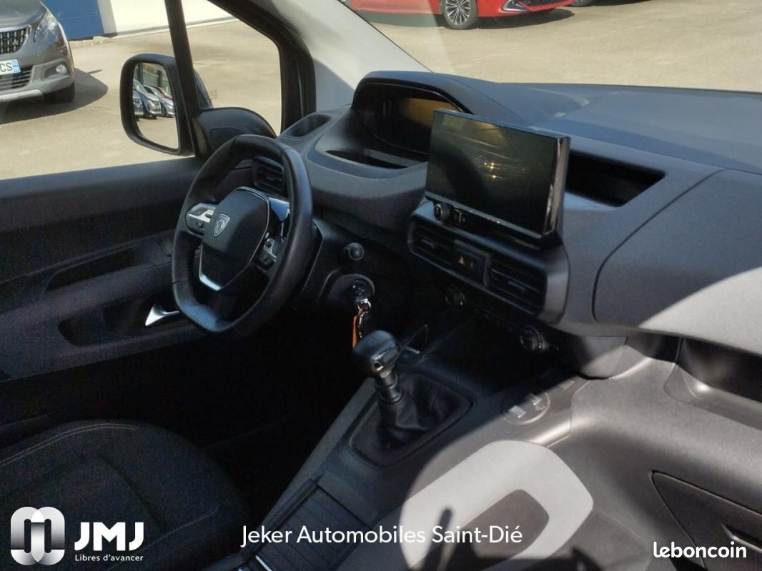 Peugeot Rifter M BlueHDi 100 S&S BVM6 5pl Allure (image 8)