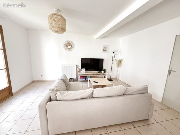 Studio 1 pièce 9 m²