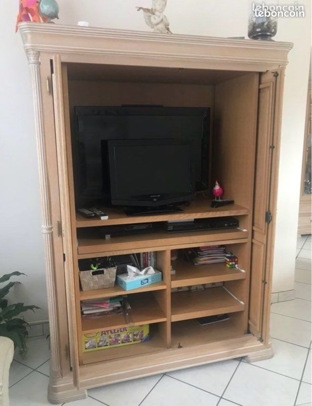Meuble télévision en bois cérusé (image 2)