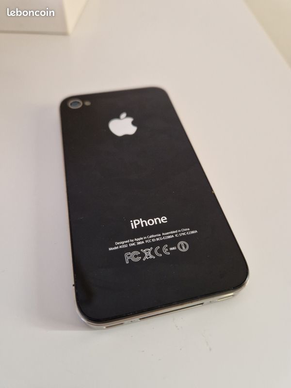 Iphone 4 Noir - 16Go - Très bon état (image 10)