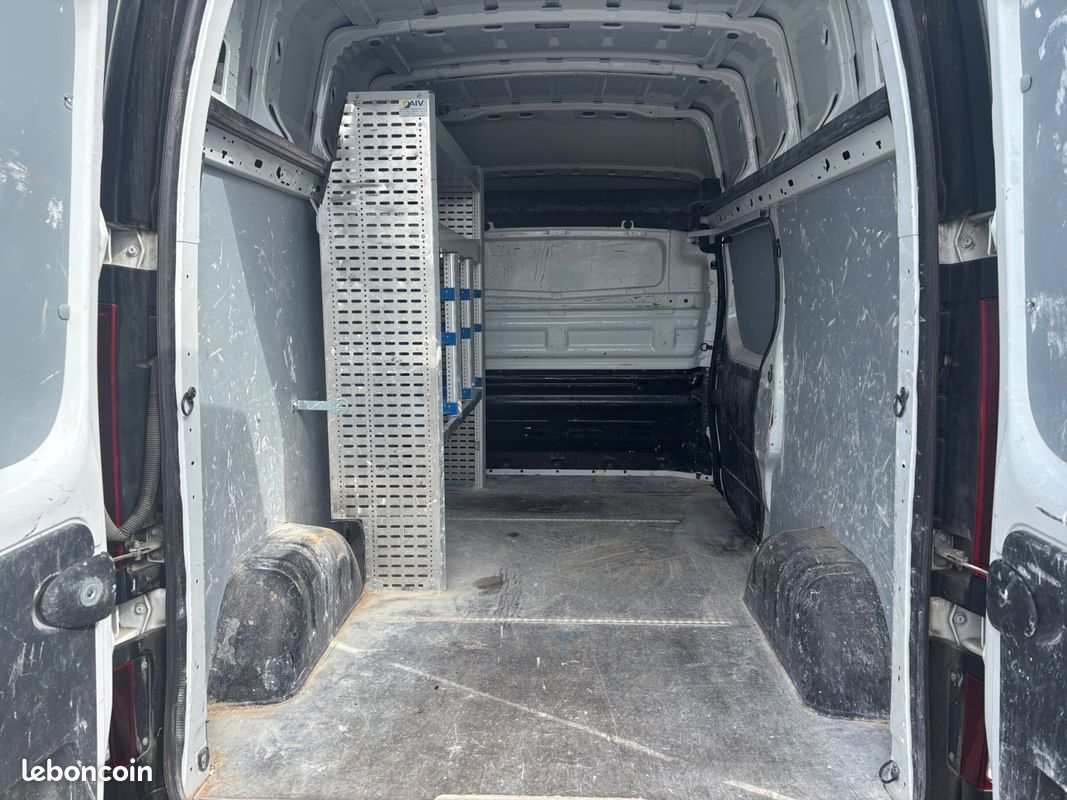 OPEL VIVARO F2900 L2H2 1.6 CDTI 125 ECOFLEX PACK CLIM + TVA Récupérable (image 16)