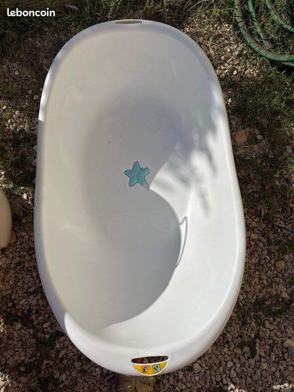 Baignoire+ plan à langer (image 3)