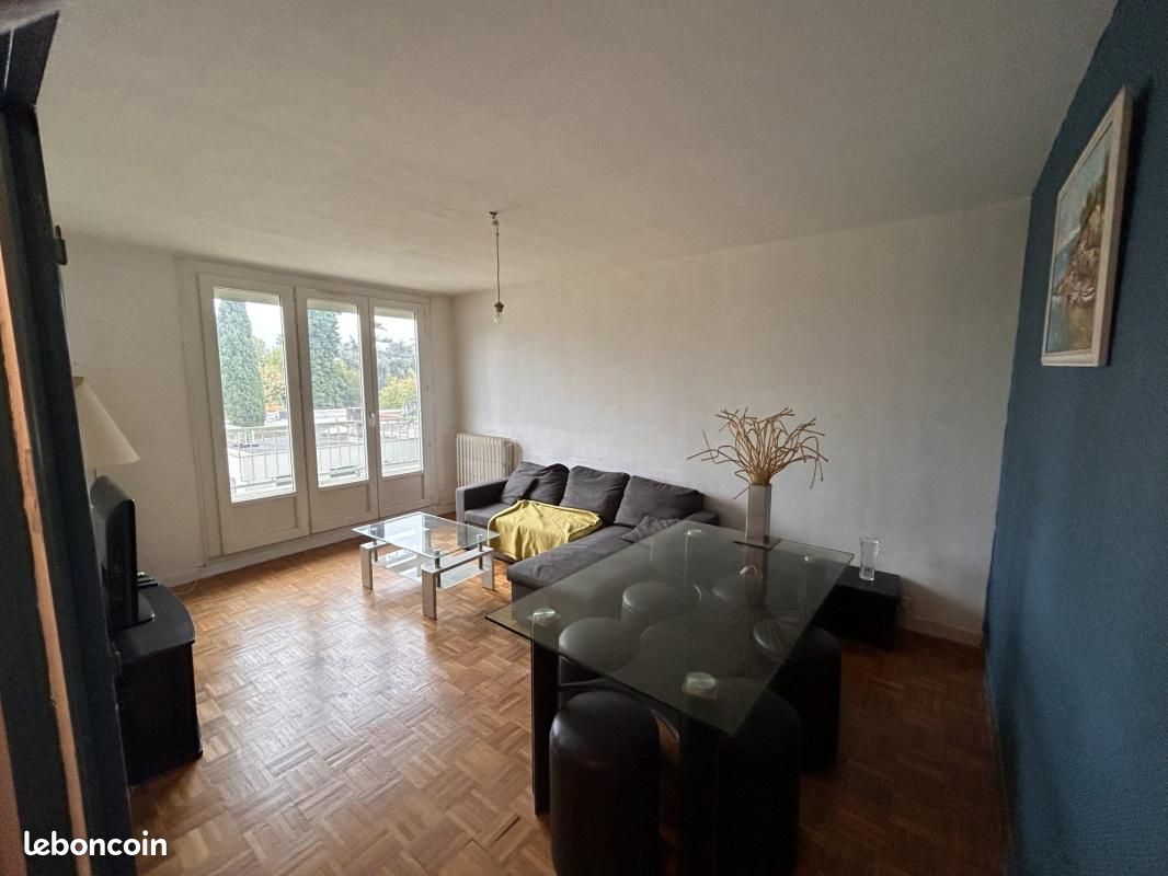 Appartement 2 pièces 48 m² · à Romans-sur-Isère · 48 m² · 75 000 €