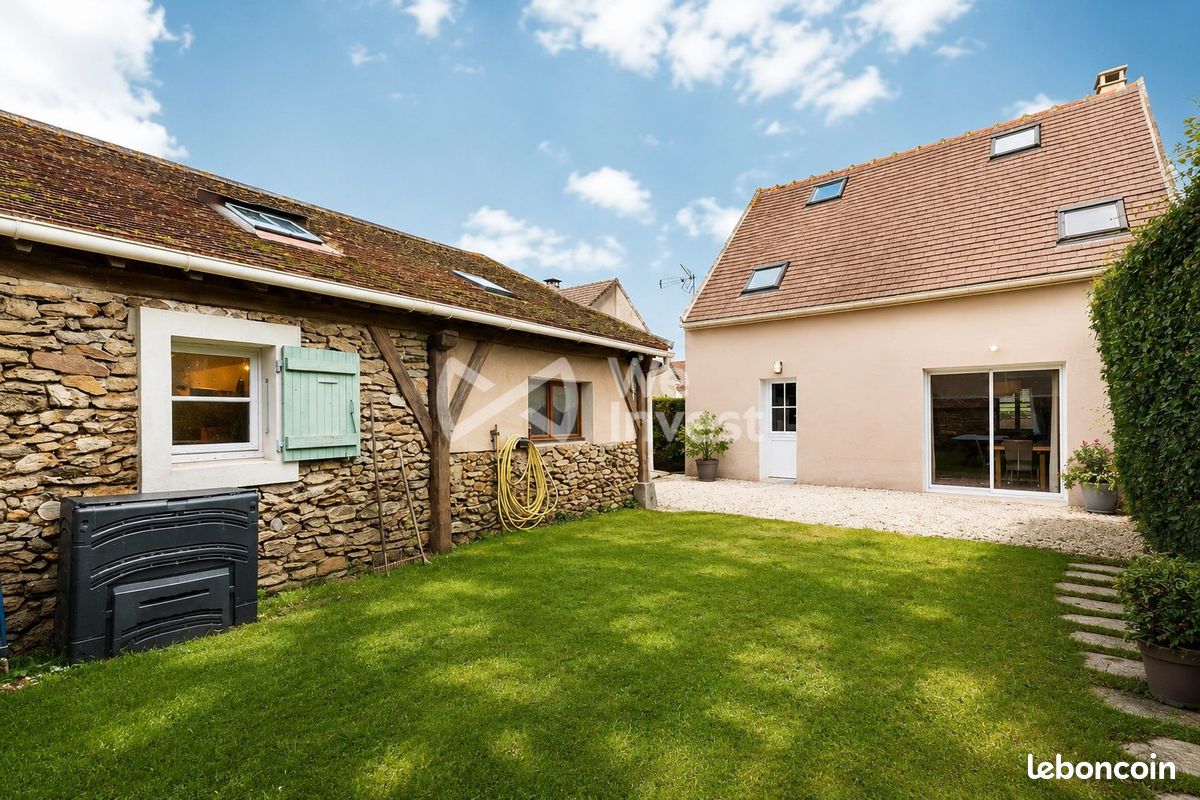 Maison 5 pièces 104 m² · à Villeneuve-le-Comte · 104 m² · 349 000 €