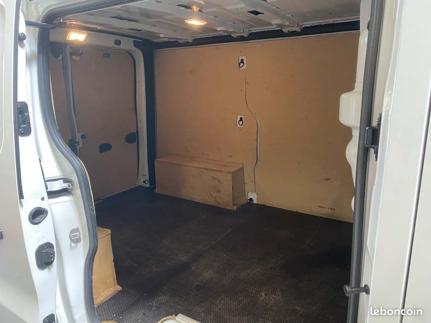 Renault Trafic 3 L1H1 2.0 BLUEDCI 130 GRAND CONFORT (image 10)