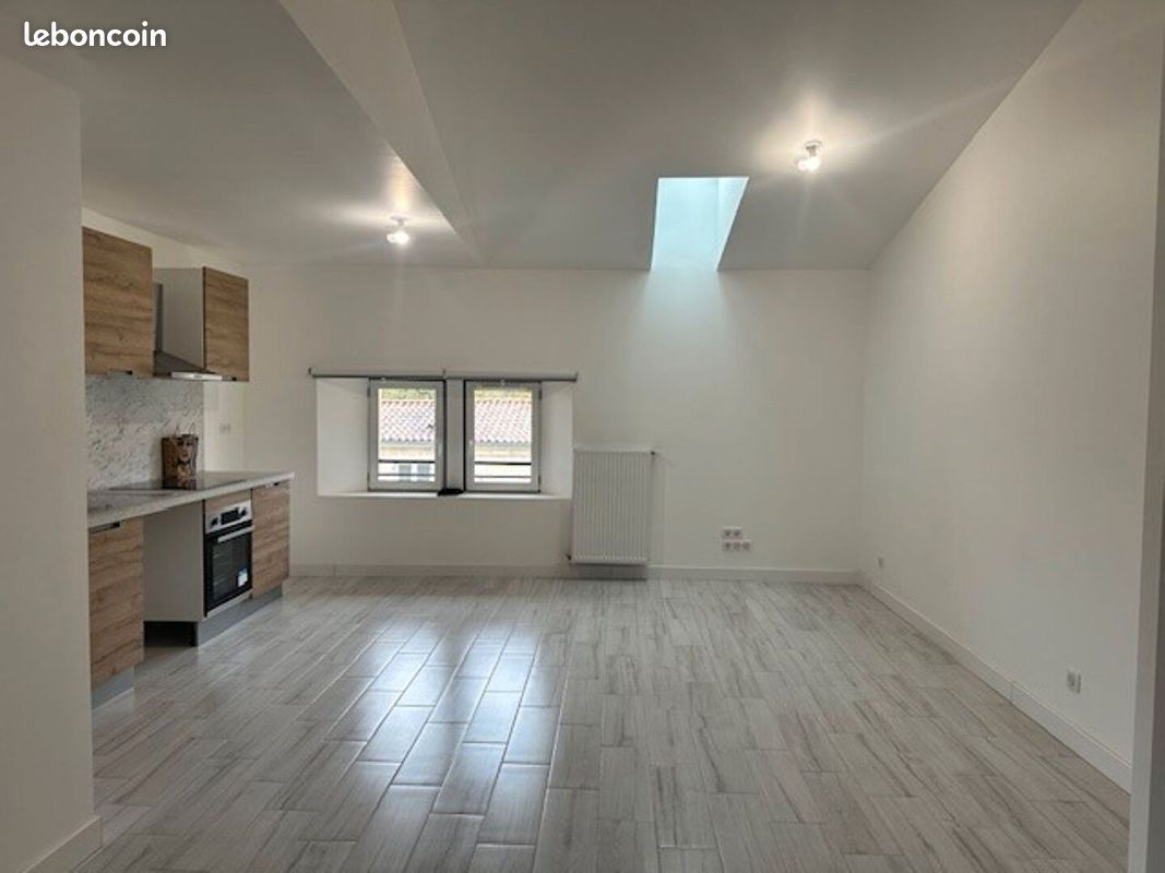 Appartement 1 pièce 30 m² · à Carignan-de-Bordeaux · 30 m² · 445 €/mois