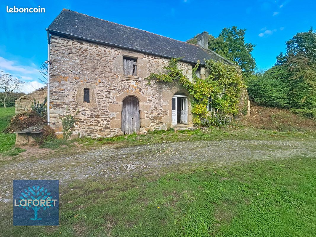 Maison 4 pièces 140 m² · à Val-Couesnon · 140 m² · 170 000 €