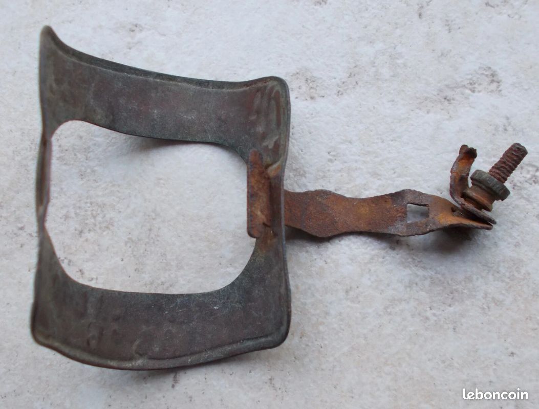 Ancien porte plaque fiscale vélo Identification France bicyclette