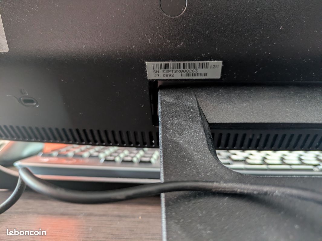 Specs ASUS ET ET2012AUTB-B020A AMD E E2-1800 50.8 cm (20