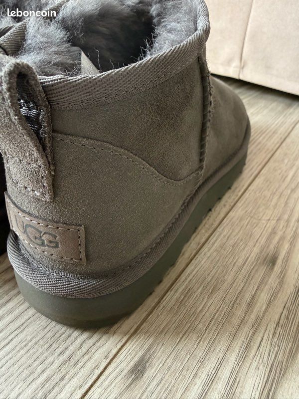 UGG Ultra Mini grises – Taille 39 – Excellent état (image 5)