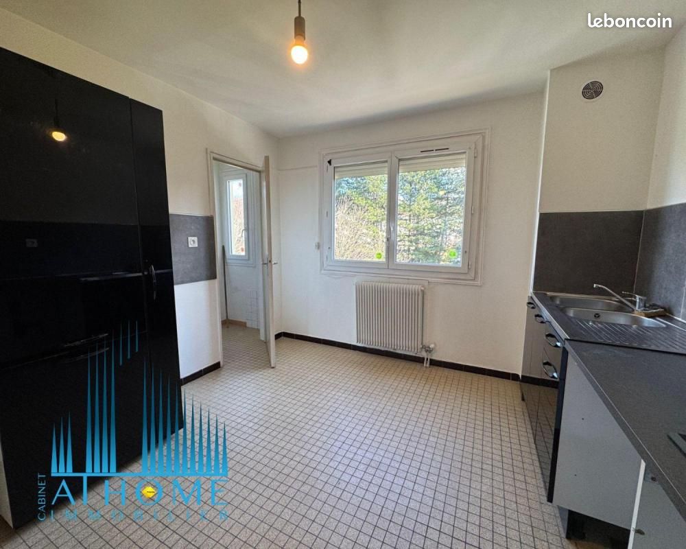 Appartement 4 pièces 83 m² · à La Ricamarie · 83 m² · 710 €