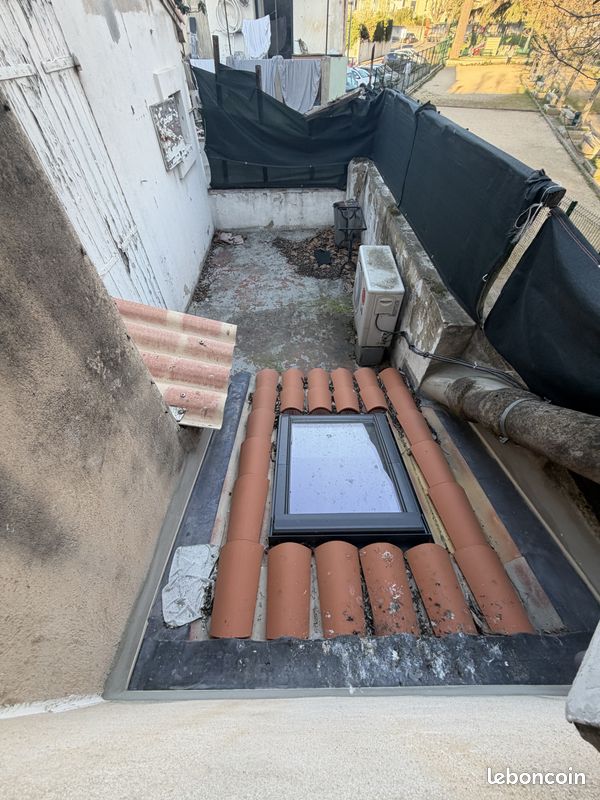 Immeuble 100 m² Marseille (image 12)