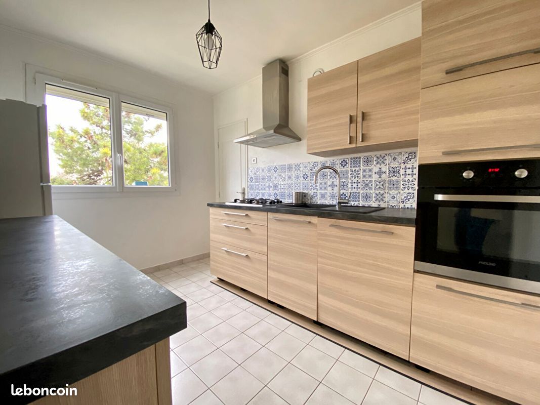 Appartement 5 pièces 91 m² · à Rennes · 91 m² · 1 100 €/mois