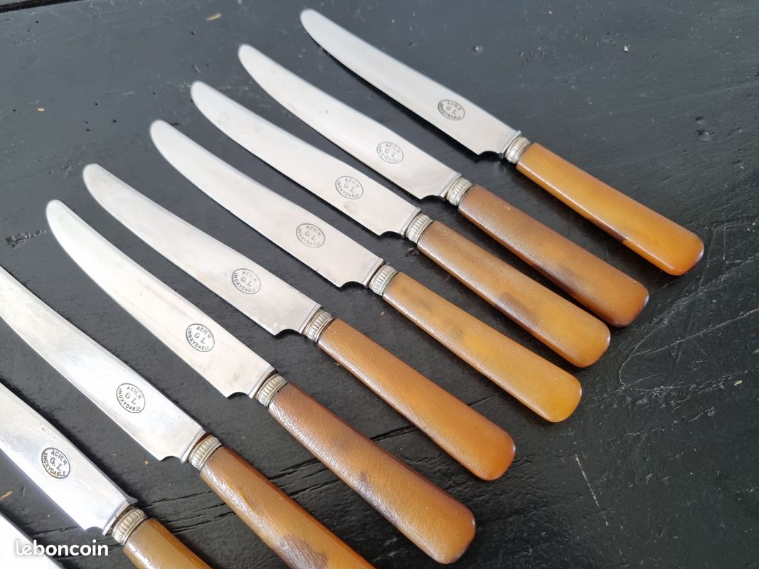 Lot De 4 Anciens Couteaux De Table – Manche Corne, Fabrication Française, Déco Vintage