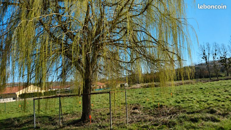 Terrain 732 m² COMBRONDE