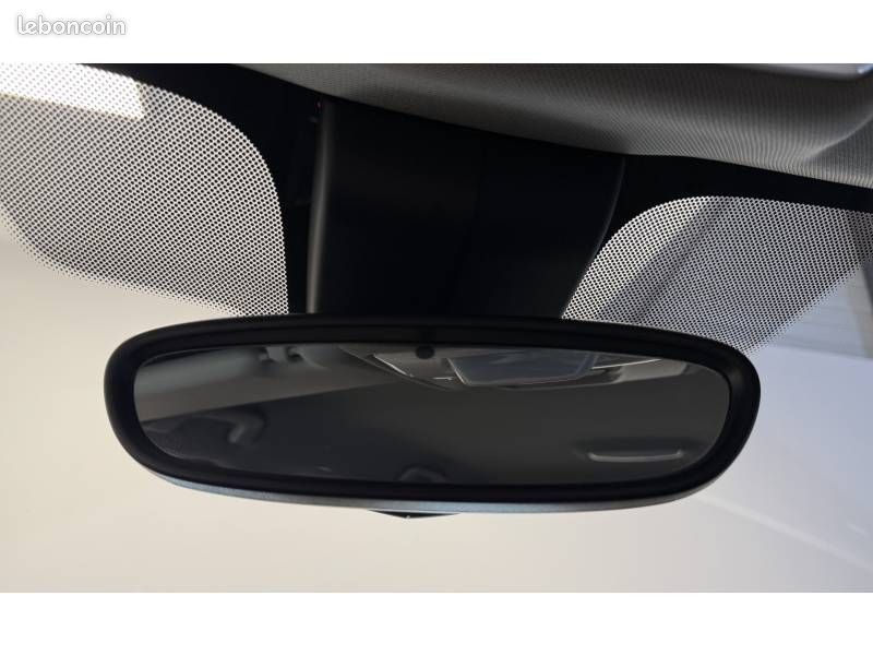 BMW X1 sDrive 18d 150 ch BVA8 Business Design (image 19)