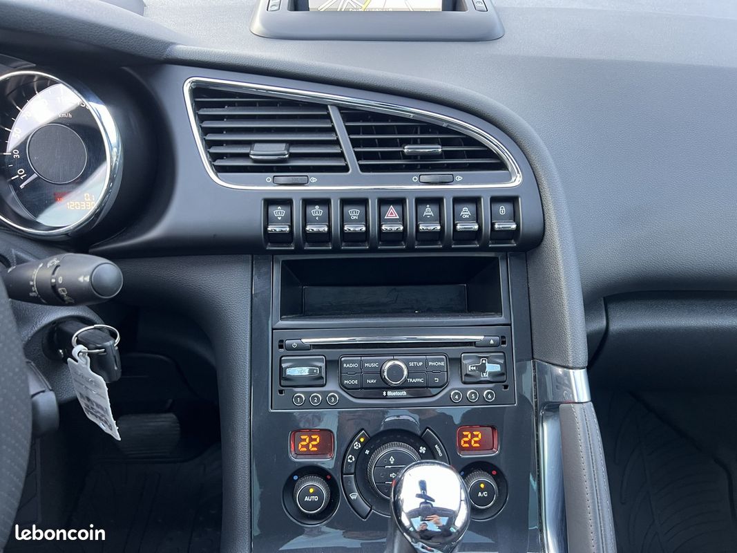 Peugeot 3008 1.6 THP 155 ALLURE (image 20)