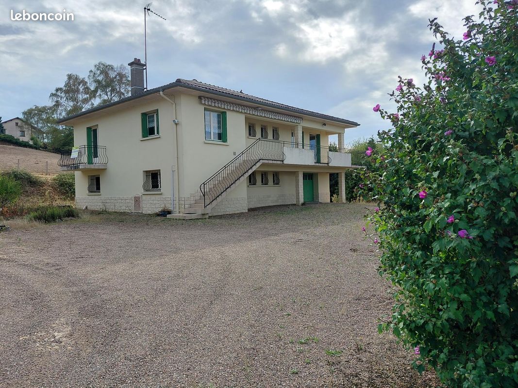 Maison 6 pièces 113 m² · à Iguerande · 113 m² · 179 000 €