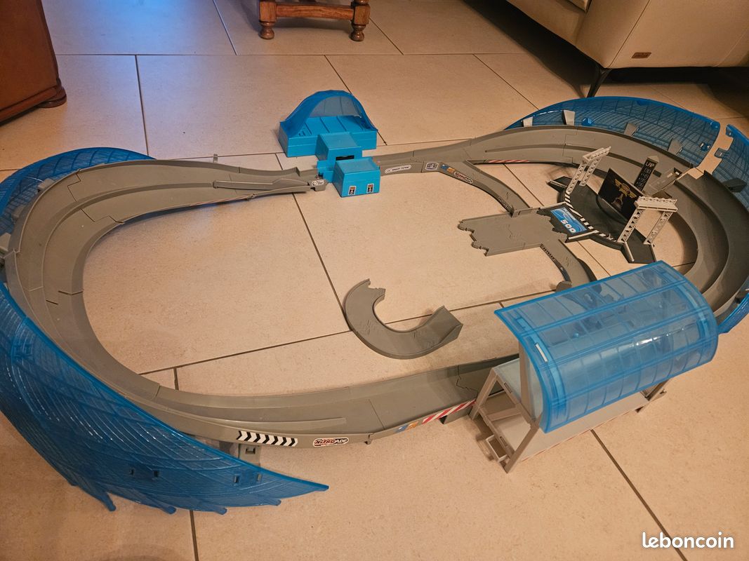 Circuit cars (image 3)