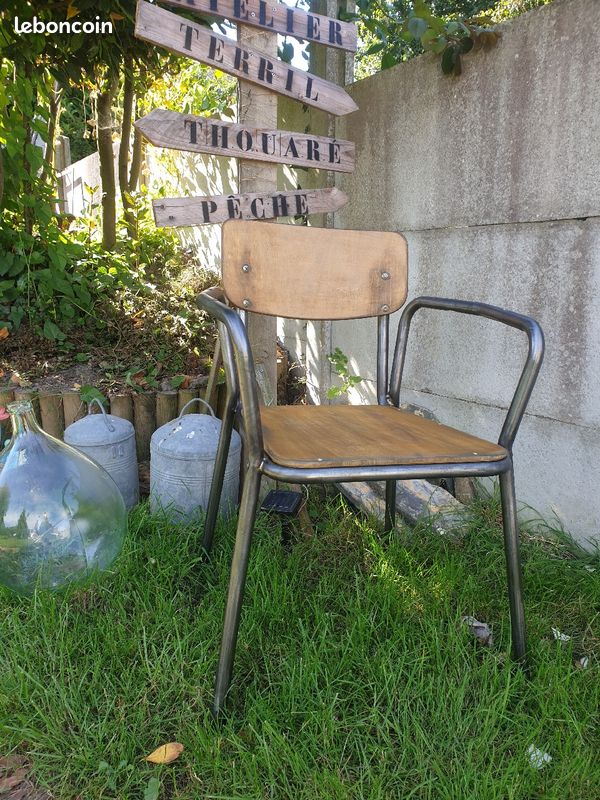 Fauteuil industriel (image 1)