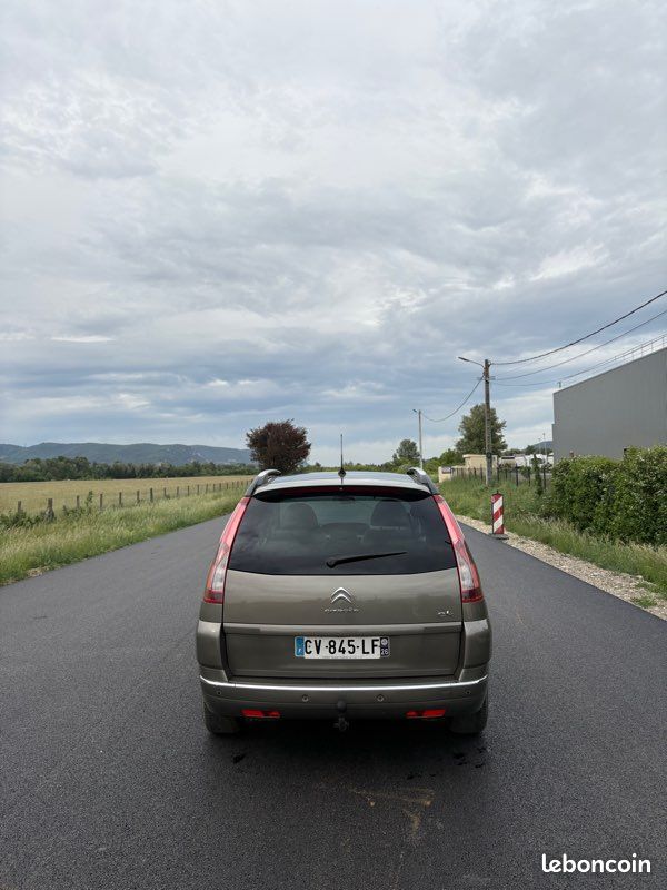 Citroën C4 Picasso Boîte automatique 2013 (image 10)