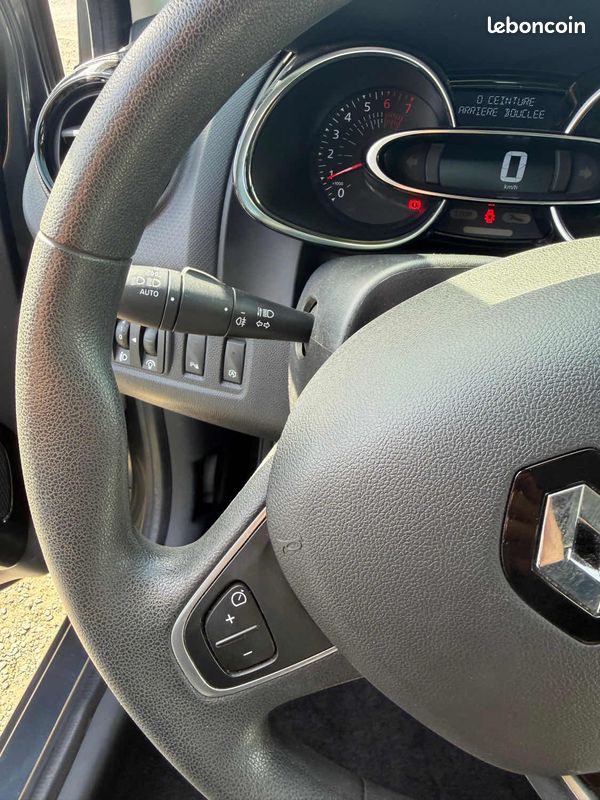 RENAULT CLIO IV TCE 75 faible kilomètre (image 13)