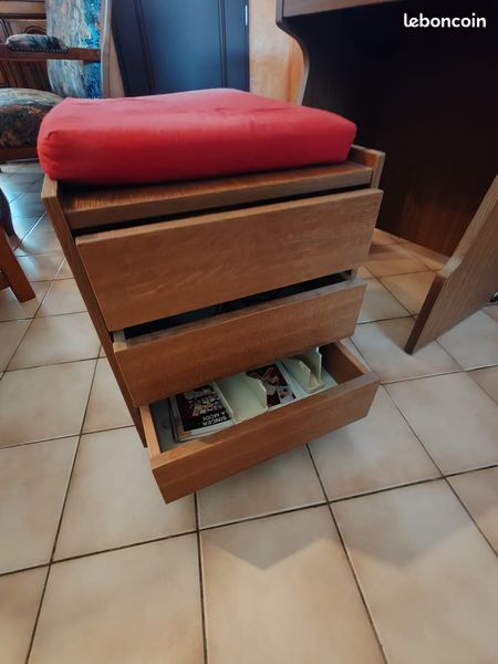 Machine a coudre avec meuble (image 1)