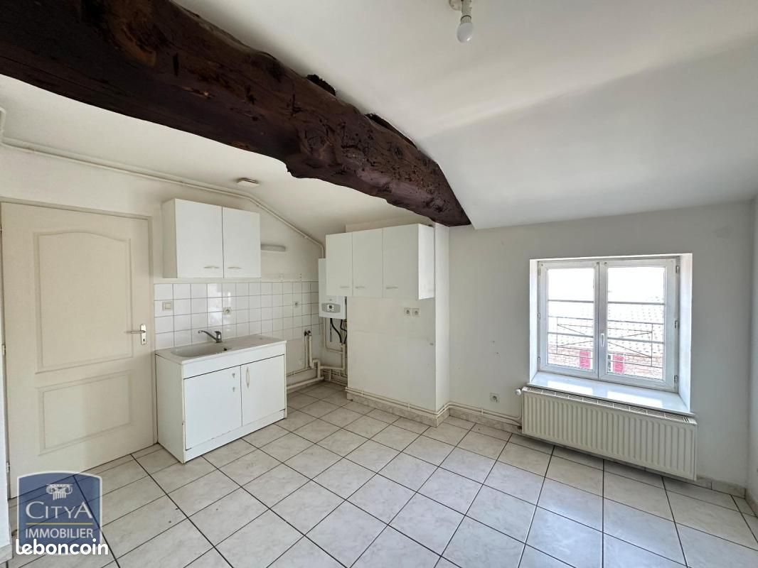 Appartement 2 pièces 34 m² · à Saint-Laurent-sur-Saône · 34 m² · 473 €