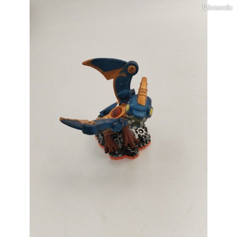 Lot De 2 Skylanders Giants - Modèles 84517888 / 85000888 - Occasion