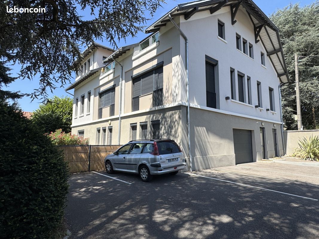 Appartement 3 pièces 65 m² · à Champagne-au-Mont-d'Or · 65 m² · 290 000 €
