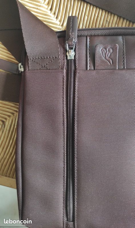 Sac bandoulière Piquadro pour homme - Jamais utilisé (image 8)