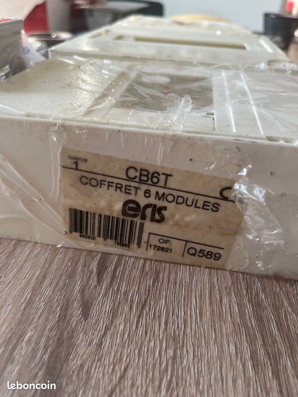 Matériel électrique lot coffrets, boîtes encastrements et dérivations (image 2)