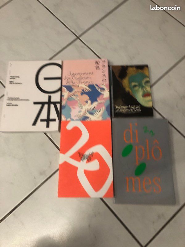 Des livres sur les couleurs, graphique, .. (image 1)
