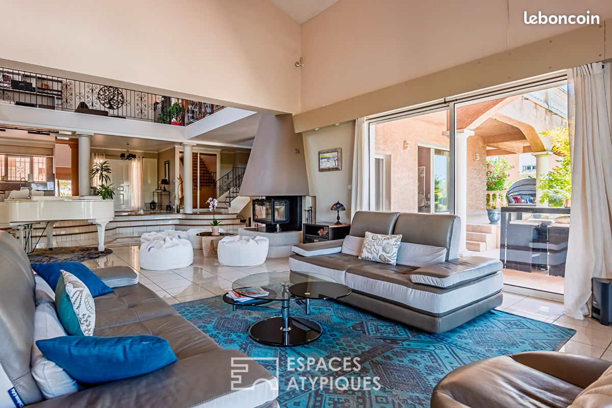 Villa 8 pièces 370 m² (image 2)