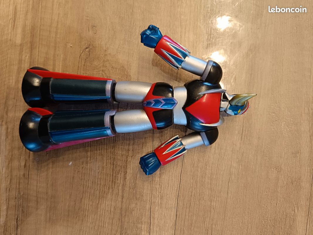 5 BUSTES HÉROÏNE de Go Nagai Goldorak Grendizer venusia et la sœur d